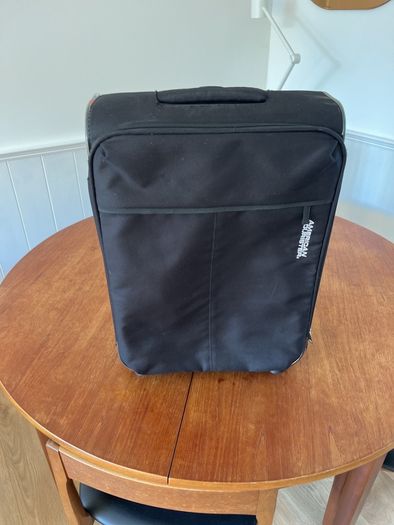 American Tourister Cabin bag - Ryanair approved