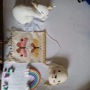 Nursery room wall decorations