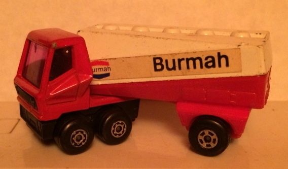 Matchbox 1-75 Freeway Tanker