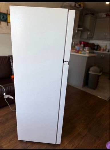 Powerpoint Fridge Freezer  Excellent Condition