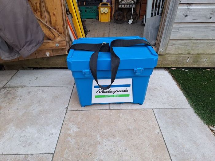 shakespeare seat box