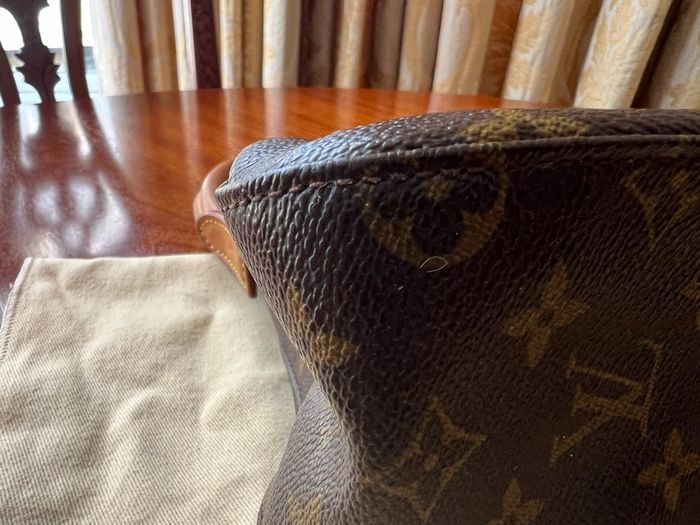 Louis Vuitton Vintage Looping Handbag