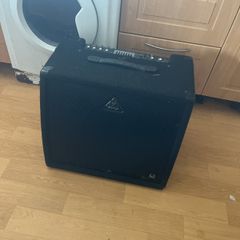 Behringer kxd15 keyboard amp