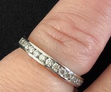 18ct diamond eternity/wedding