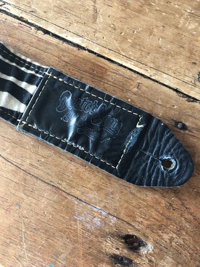 2 x vintage guitar straps