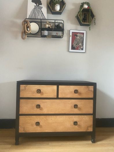 chest of drawers/hall stand
