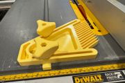 DeWalt DWE7491RS Featherboard Slides and Knobs