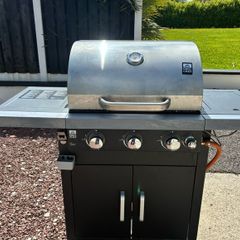 Chef Grill Gas BBQ With Side Burner and Accessories