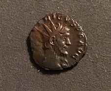 Roman Coin Emperor Tetricus I  271 AD