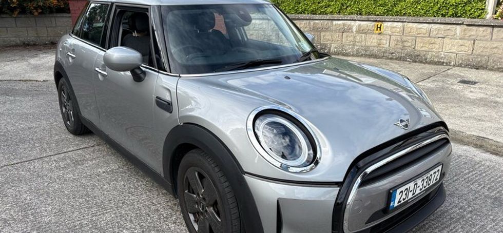Mini Cooper Manual Petrol 11000 kms