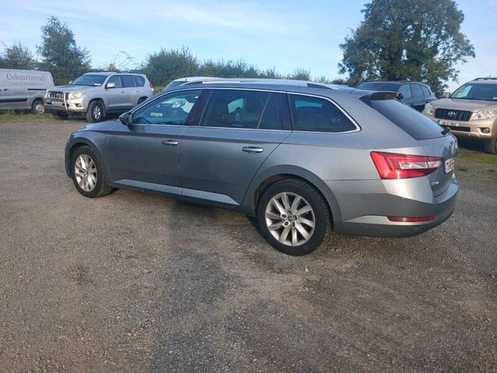 Skoda superb estate
