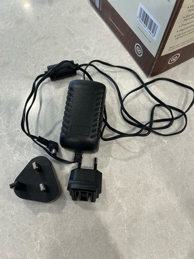 Radio brand new still in box (as per photos ) Unwanted gift