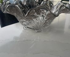 Glass bowl
