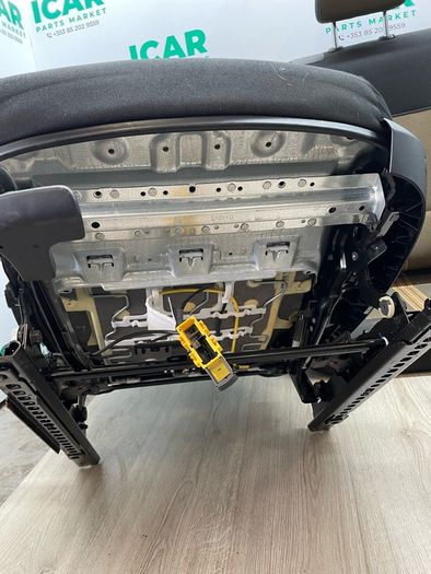 BMW X1 Sport Seat Set