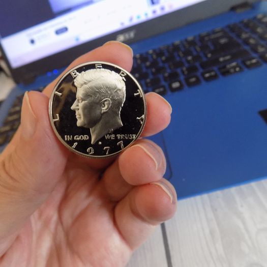 US 1977 Proof Halfdollar.Gem brilliant Uncirculated Condition.