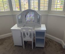 Kids deluxe vanity with chair, mirror and storage