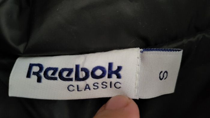 BRAND NEW Reebok padded jacket (size s