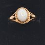 9ct  opal yellow gold ring size M Image 4