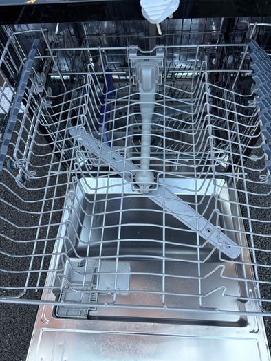 beko dishwasher black
