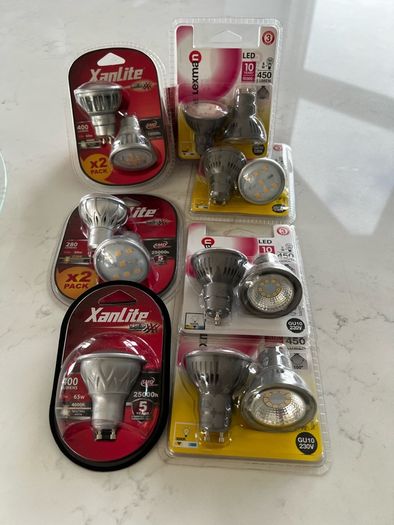 High Quality light bulbs Bundle   LED   GU 10. Candle and more . All new