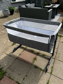 Babylo travel cot with pod