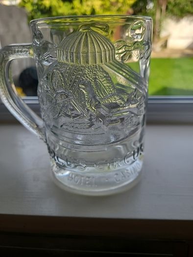 Beautiful large Vegas glass