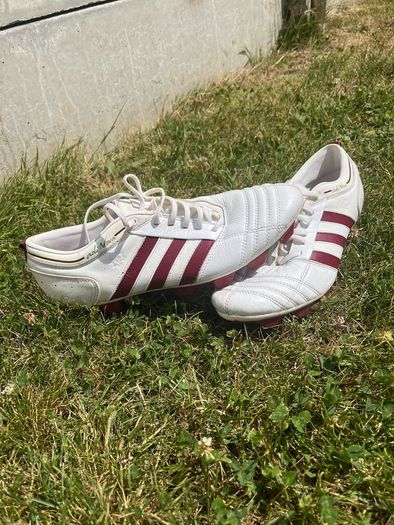 Adidas AdiNova