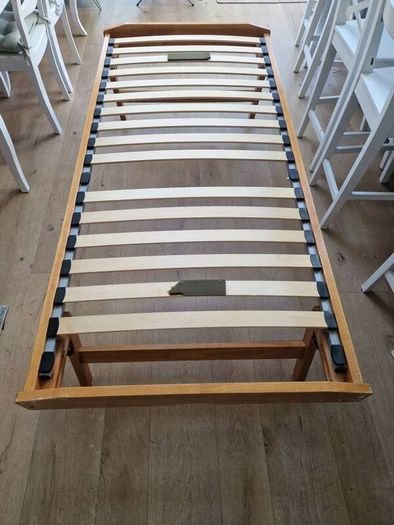 trundle bed