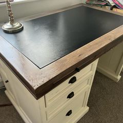 Studio large heavy quality desk
