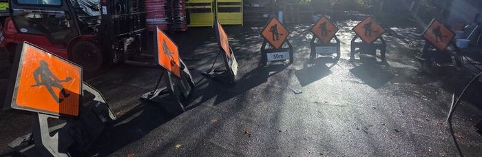 Chapter 8 Traffic management Pedestrian barriers