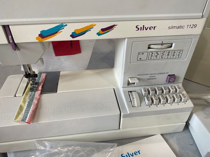 Sewing Machine - Pfaff Silver Slimatic