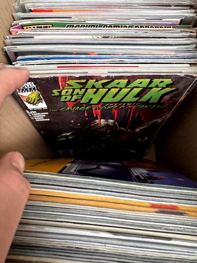 Marvel & DC Long Comic Box w 300 comics for Sale