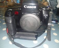 Canon EOS 5  35mm film camera