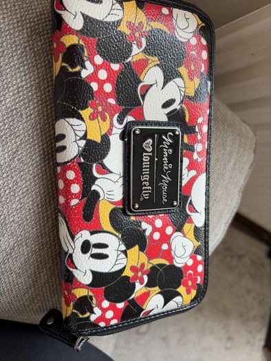 wallet loungefly Disney Mickey Mouse