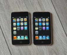 2 x iPod Touch 2nd Gen 8gb (Free Post)