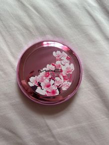 MAC Cherry Highlighter