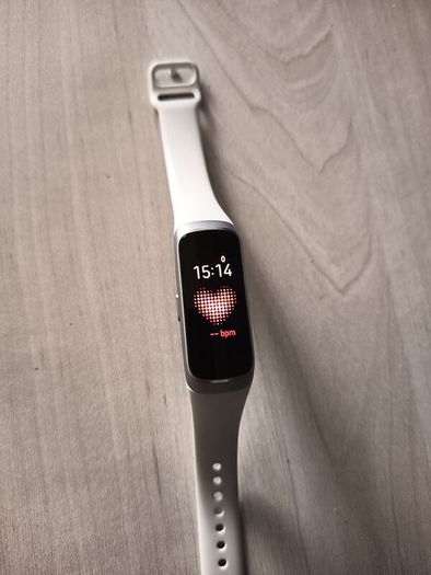 Samsung galaxy fit (SM-R370)