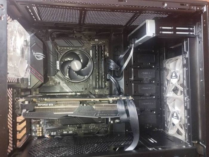 GTX 1080 Ti Gaming PC Ryzen 5 5600x CPU (Ready To Go), Fresh Factory Windows Installation