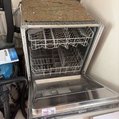 Neff dishwasher - in-built