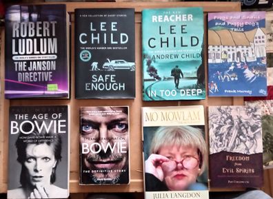 Various Books Any Six For Twenty Euros (10 photos)