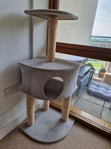 Cat tree