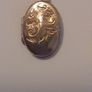 9 carat gold locket Image 3