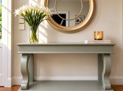 Ventura Console / Hall Table - Little Greene Paint - Excellent Condition