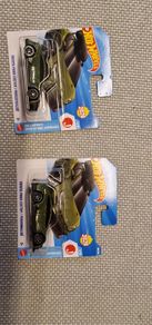 hotwheels - Toyota Prius custom 2 x both iterations with and without roofbox