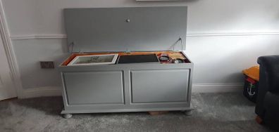 chest storage  unit