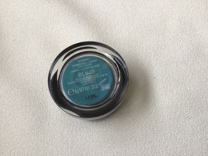 Brand New Shiseido Shimmering Cream Eye Color