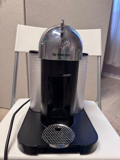 Nespresso vertuo coffee machine Nespresso coffee machine, not used much and in perfect working order.