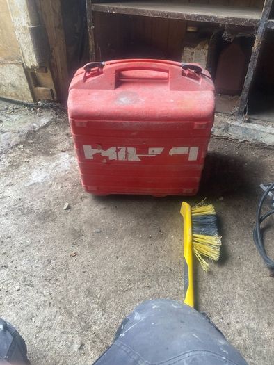 Hilti saw