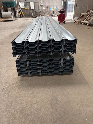 Galvanised purlins