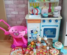 Play kitchen